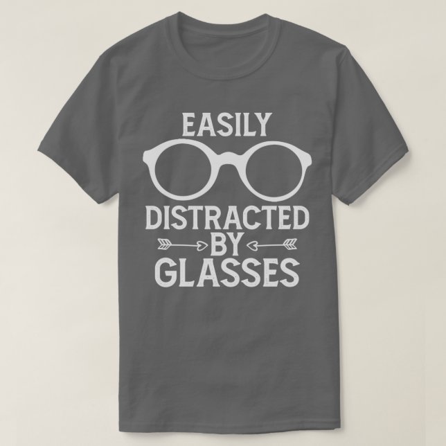 Funny Optometrist som säger Eyeglasses Easily Dist T Shirt (Design framsida)