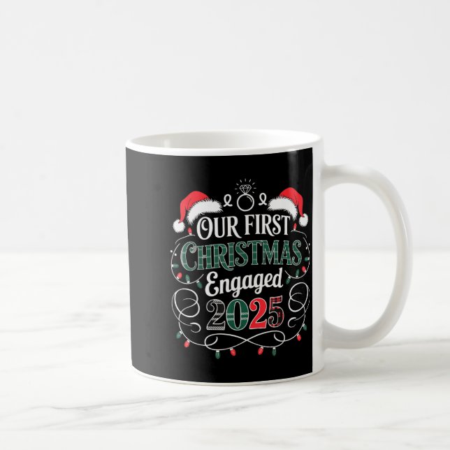 Funny Our First Christmas Engaged 2025 Couples Paj Kaffemugg (Höger)