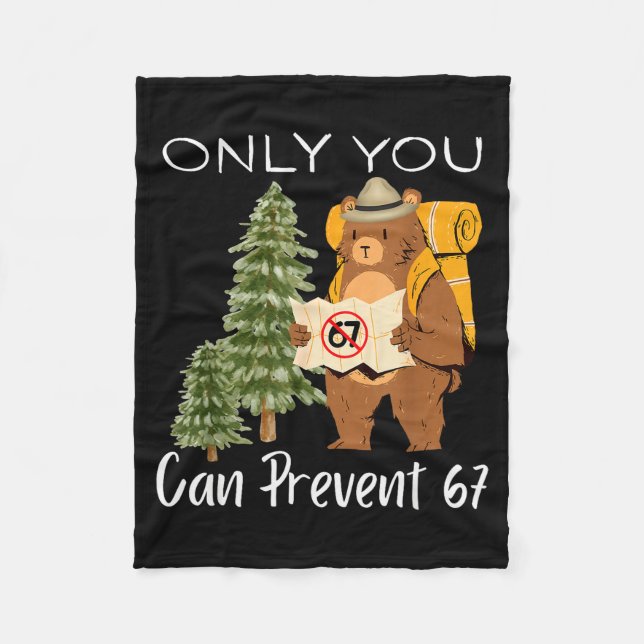 Funny Outdoor Bear Wild Number Six Seven Pun  Fleecefilt (Framsidan)