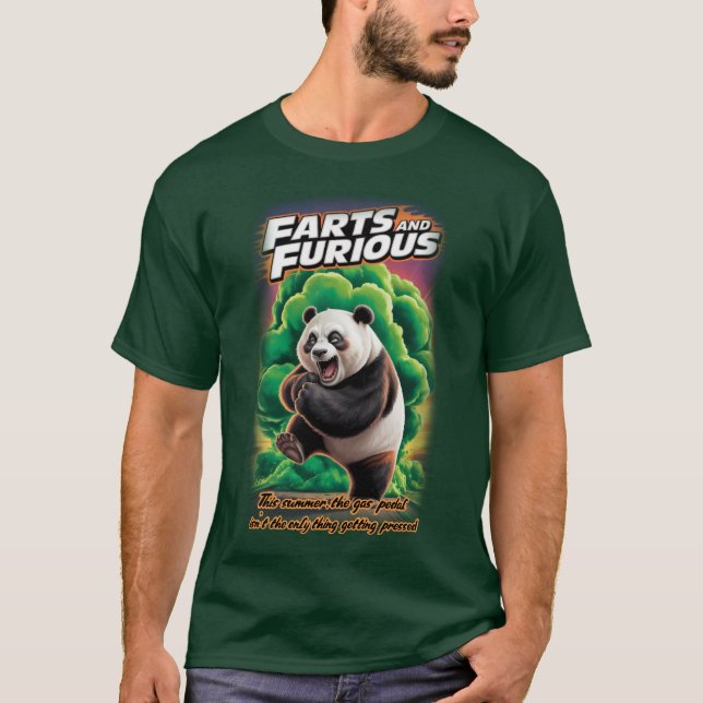 Funny Panda having Fun making a Fart on a Green T Shirt (Framsida)
