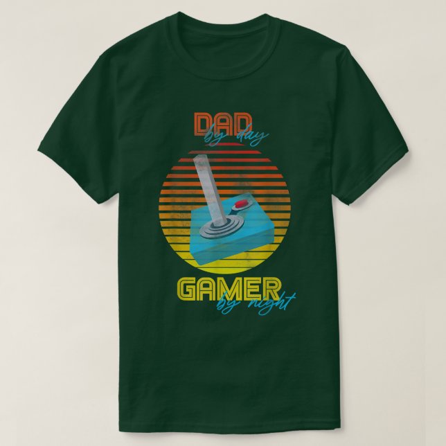 Funny Pappa by Day Gamer by night Gaming Älskare p T Shirt (Design framsida)