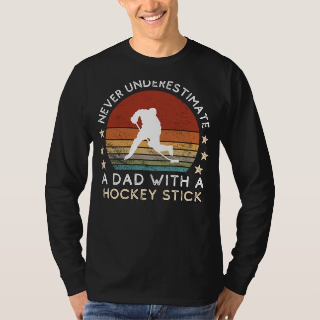 Funny Pappa Hockey Stick Tee - Pappor Puckish Humo (Framsida)