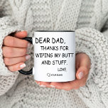 Funny Pappa och Dotter Birthday Coffee Mugg<br><div class="desc">Det här är en lustig födelsedagskaffe Mugg för Pappa. har en lustig text i Black. Mugg har ett Anpassade Namn på framsidan och baksidan. Klicka på knappen Anpassa om du vill lägga till din och din mamma Namn. Bästa personligen Fars dag Gag Gift Mugg & Kopp. Kaffe Mugg för mors...</div>