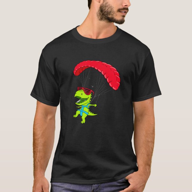 Funny Paragliding Dinosaur Paraglider T Shirt (Framsida)