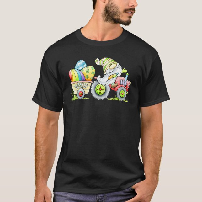 Funny Påsk Tractor Gnome Farm Eggs Rabbit Bunny T Shirt (Framsida)