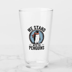 Funny Penguin protesterar mot Tarrifs Glaskopp