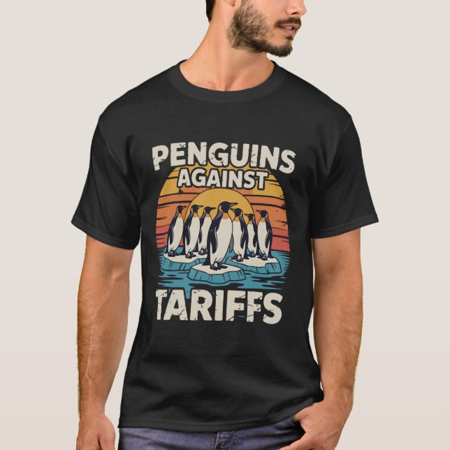Funny Penguins against Tariffs Anti Tariffs Pengui T Shirt (Framsida)