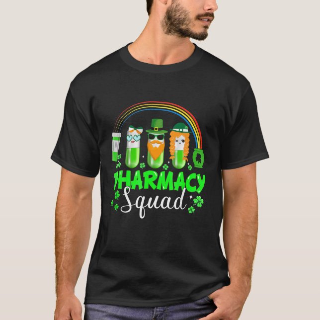 Funny Pharmacy Squad Leprechaun Pharmacist St Patr T Shirt (Framsida)