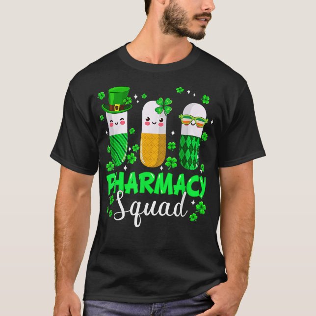 Funny Pharmacy Squad Leprechaun Pharmacist St Patr T Shirt (Framsida)