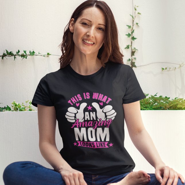 Funny phrase from an incredible mom t shirt (Skapare uppladdad)