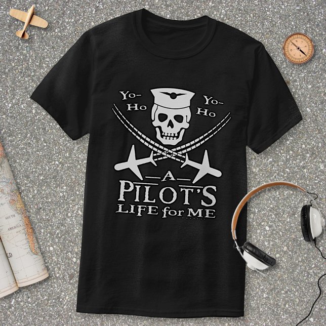 Funny Pilot Skull Kor-flygplan Pirat Humor Dk T Shirt (Skapare uppladdad)