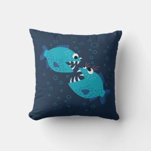 Funny Piranha Fish Gossiping Kudde