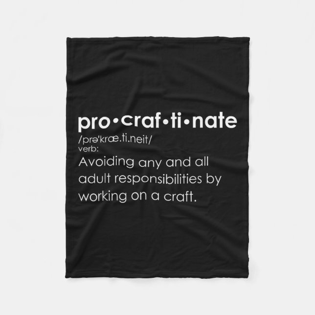 Funny Procraftinate Definition - ProCraf-ti-nate Fleecefilt (Framsidan)
