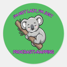 Funny Procrastinating Koala Tecknad Runt Klistermärke
