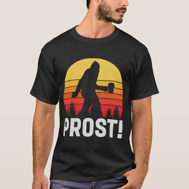 Funny Prost Bigfoot Craft Beer T Shirt (Framsida)