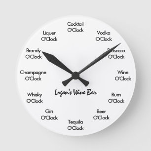 Funny Pub Clock Black and White Rund Klocka