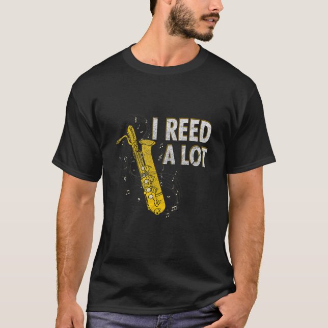 Funny Pun I Reed A Lot T Shirt (Framsida)