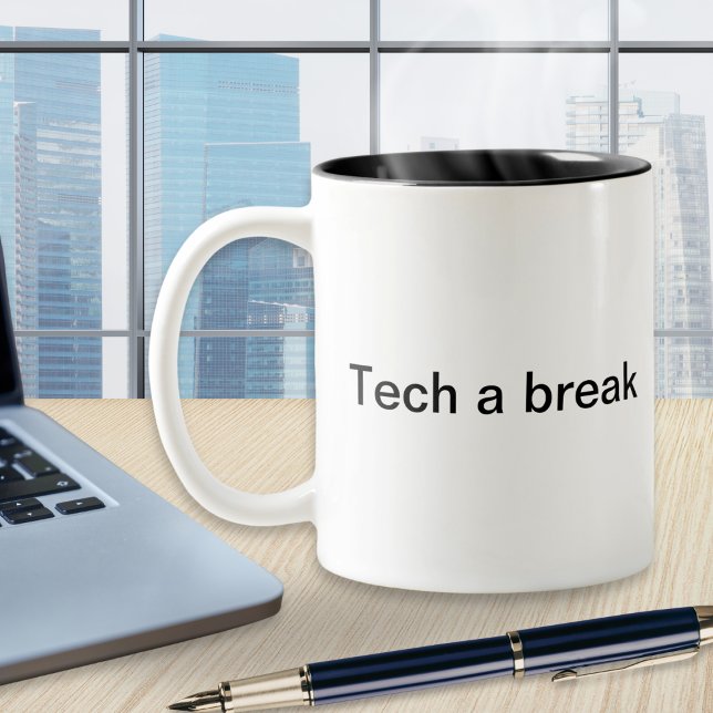 Funny Pun Tech Humor Computer Software Monogrammed Två-Tonad Mugg (A stylish coffee mug with 'Tech a break' message and monogram initial. An ideal computer themed gift)