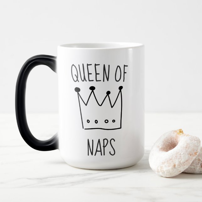 Funny Queen of Naps Krona  Magisk Mugg (Med munk)