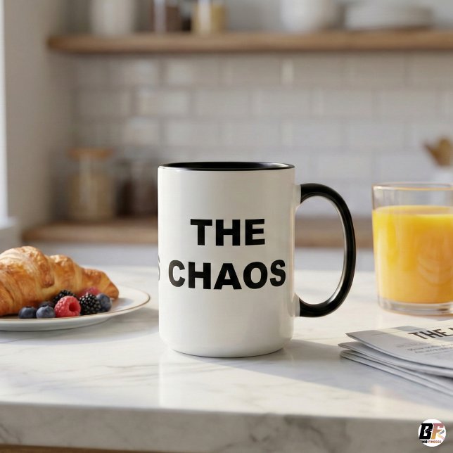 Funny Quote Embrace The Chaos Two-Tone Mugg (Skapare uppladdad)