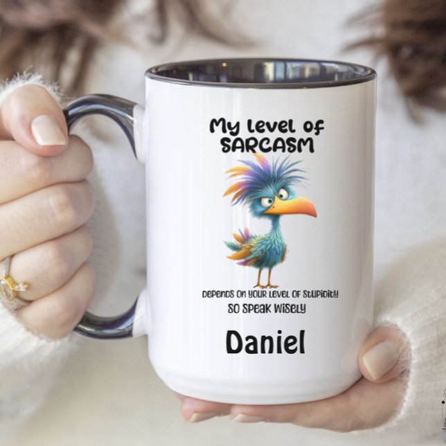 Funny Quote Grumpy Bird Min nivå av Sarcasm Två-Tonad Mugg (Skapare uppladdad)