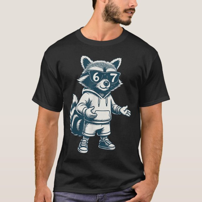 Funny Raccoon 67 Meme Six Seven  T Shirt (Framsida)