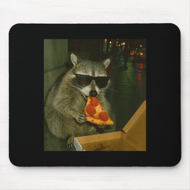 Funny Raccoon Eating Zza Animal Meme  Musmatta (Framsidan)