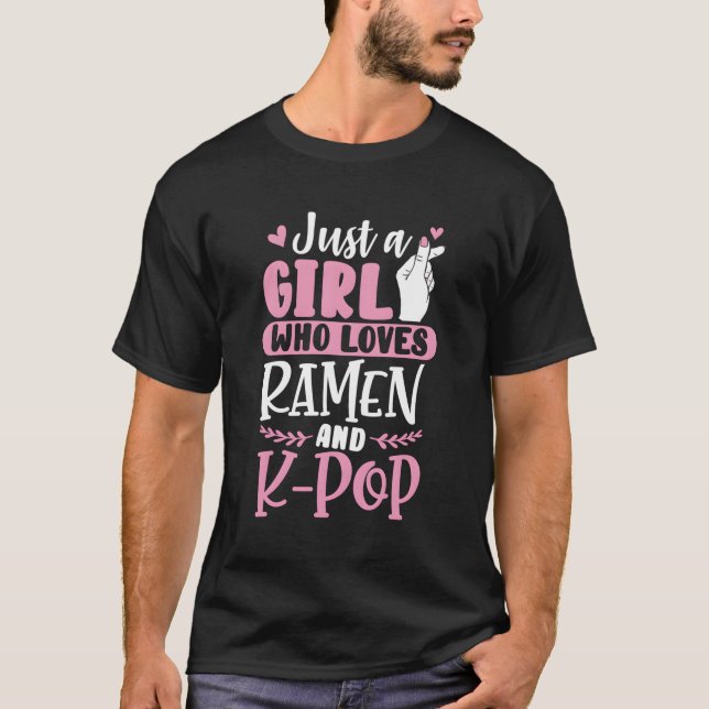 Funny Ramen Älskare Gift Bara en flicka som Kärlek T Shirt (Framsida)