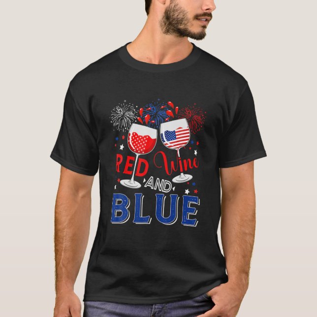 Funny Red Blue Wine Drinking Wine Lover Firework 4 T Shirt (Framsida)
