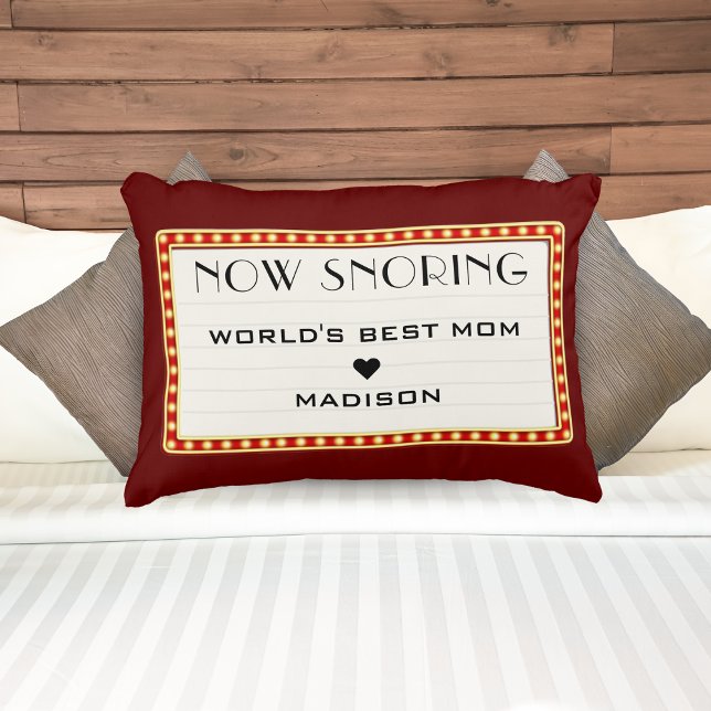Funny Retro Cinema Theater Marquee Sign Red Prydnadskudde (Funny Retro Cinema Theater Marquee Sign Red Accent Pillow)