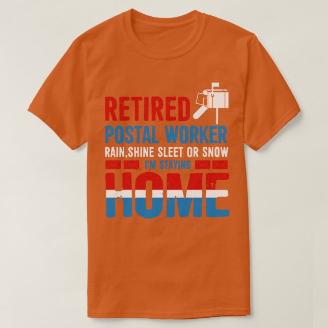 Funny Retrött Postal Worker Mailman Pension Gif T Shirt (Design framsida)