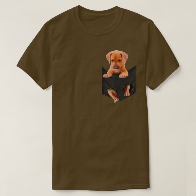 Funny Rhodesian Ridgeback i din Pocket för Hund L T Shirt (Design framsida)