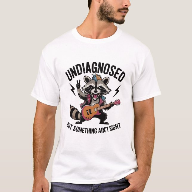 Funny Rocking Racoon T Shirt (Framsida)