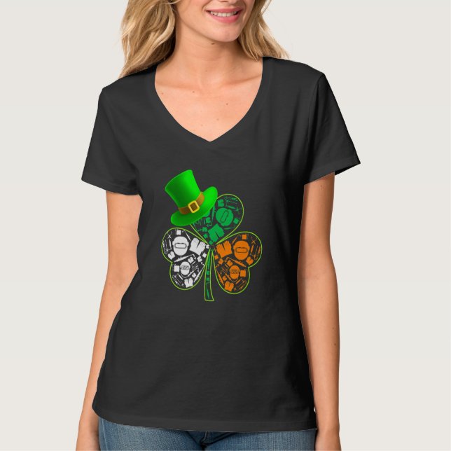 Funny Saint patrick S Day Welder Shamrock Hat Iris T Shirt (Framsida)