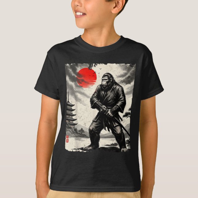 Funny Samurai Bigfoot Japanese Art Graphic Tee Ani (Framsida)