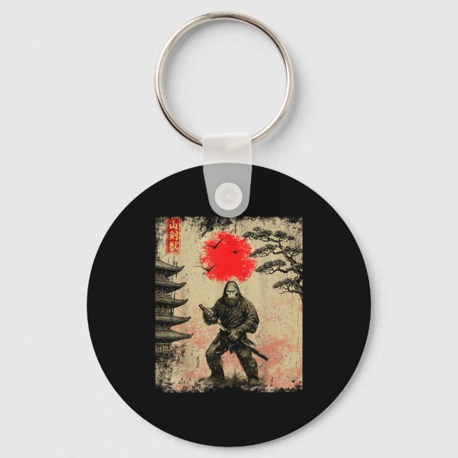 Funny Samurai Bigfoot Japanese Art Graphic Tee Ani Nyckelring (Framsida)
