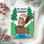 Funny Santa Beaver Dam Bra jul Julkort<br><div class="desc">några helgdag med det här julkortet med ett sött bäver i en julhatt som står vid dammen i en ström som gränsar till Julgranar. Hälsning säger: "Ha en bra jul i dammen". Originalteckningar av KL Lagrar.</div>