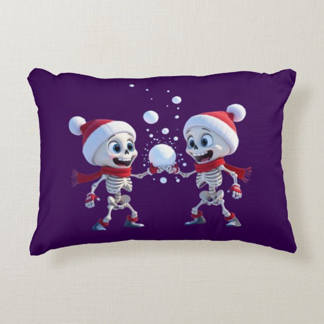 Funny Santa Skeletons Having a Snowball Fight  Prydnadskudde (Framsidan)