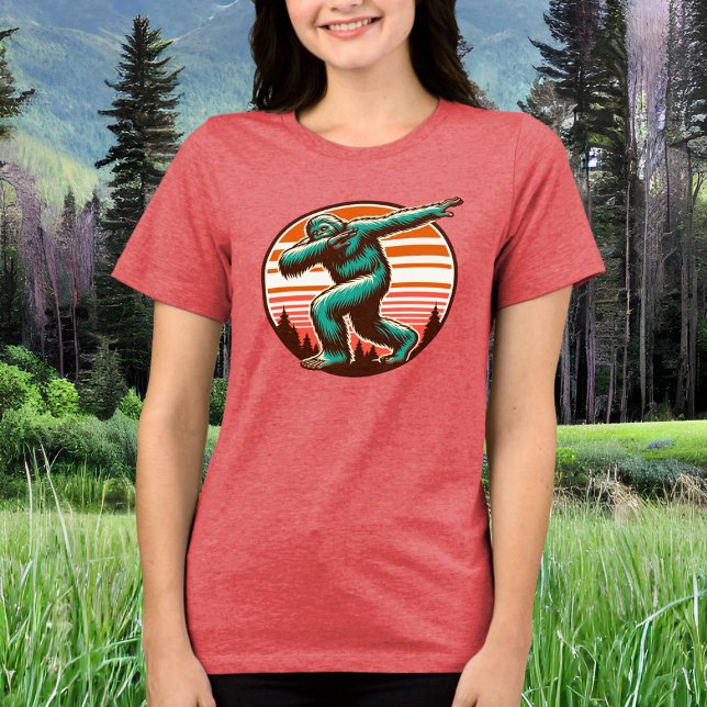Funny Sasquatch Bigfoot Dabbing Personlig T Shirt (Skapare uppladdad)