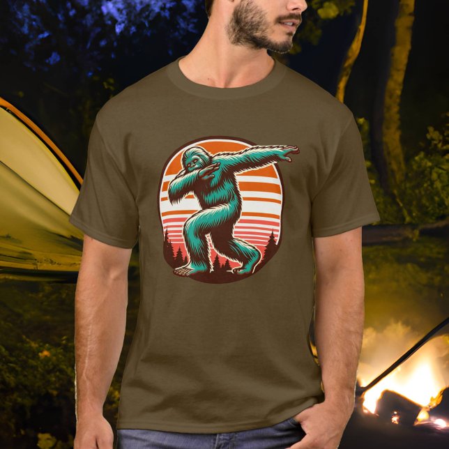 Funny Sasquatch Bigfoot Dabbing Personlig T Shirt (Skapare uppladdad)