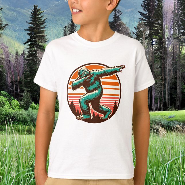 Funny Sasquatch Bigfoot Dabbing Personlig T Shirt (Skapare uppladdad)
