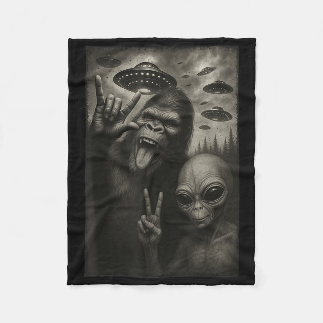 Funny Selfie Bigfoot Alien Sasquatch Sten på Hand Fleecefilt (Framsidan)