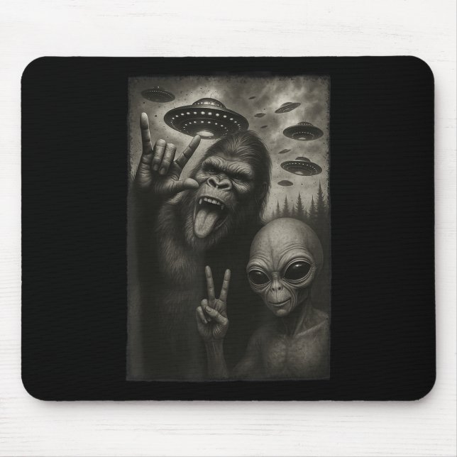 Funny Selfie Bigfoot Alien Sasquatch Sten på Hand Musmatta (Framsidan)