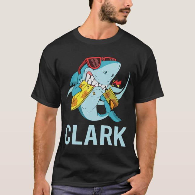 Funny Shark - Clark Namn T Shirt (Framsida)