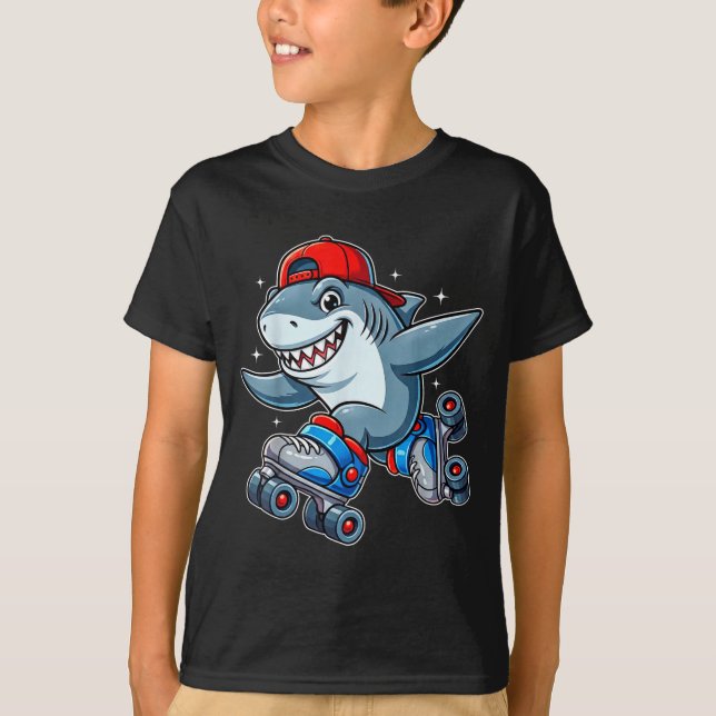 Funny Shark On Roller Skates Cute Cool Skater Anim T Shirt (Framsida)