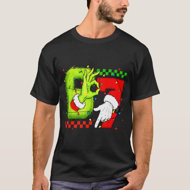 Funny Six Seven 67 Meme 6 7 Christmas Elf Hand Boy T Shirt (Framsida)