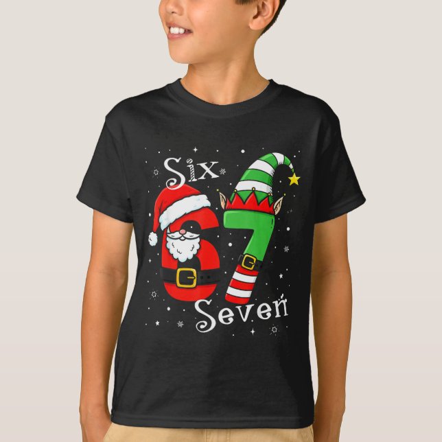 Funny Six Seven 6 7 Meme Christmas Santa Elf Numbe T Shirt (Framsida)