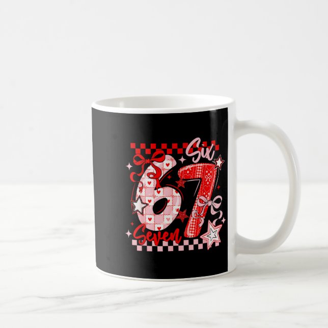 Funny Six Seven 6 7 Meme Valentine Girl  Kaffemugg (Höger)