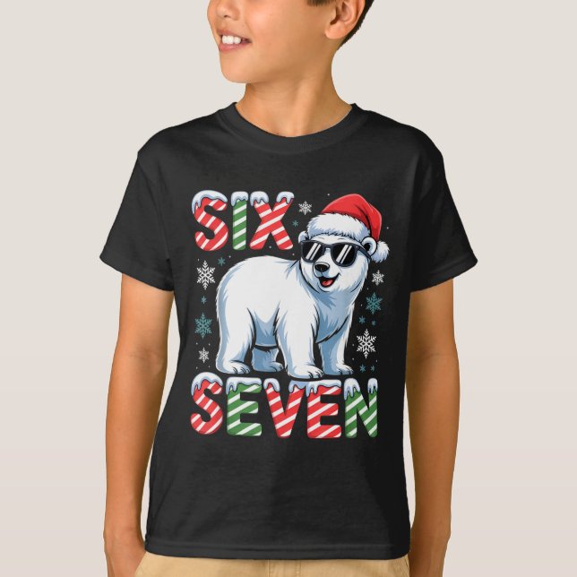 Funny Six Seven Lar Bear Christmas 67 Santa Hat Wi T Shirt (Framsida)