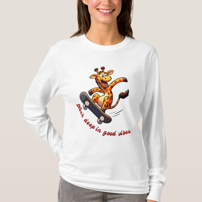 Funny Skateboarding Giraffe Tecknad Design T Shirt (Framsida)